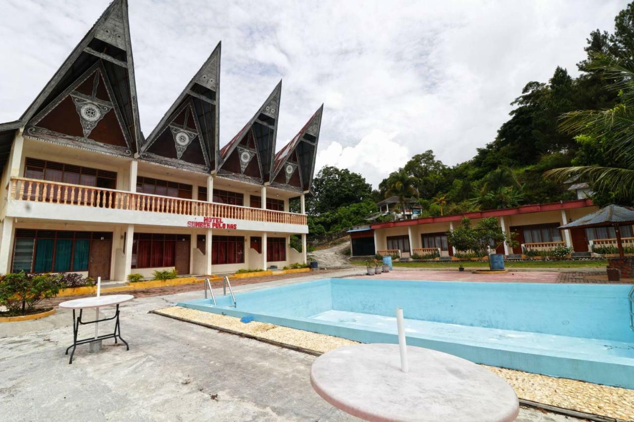 Hotel Sumber Pulo Mas Ambarita Ngoại thất bức ảnh